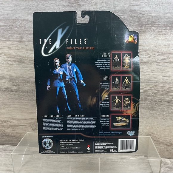 The X-Files Agent Dana Scully & Corpse 1998 Action Figure by McFarlane Toys USA - Picture 8 of 9